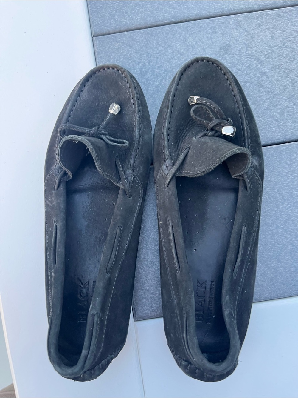 Saks Fifth Avenue Black | Black Suede Women’s Tassel Moccasin | size 7.5